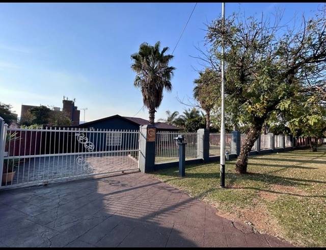 4 BEDROOM HOUSE FOR SALE IN KWAGGASRAND